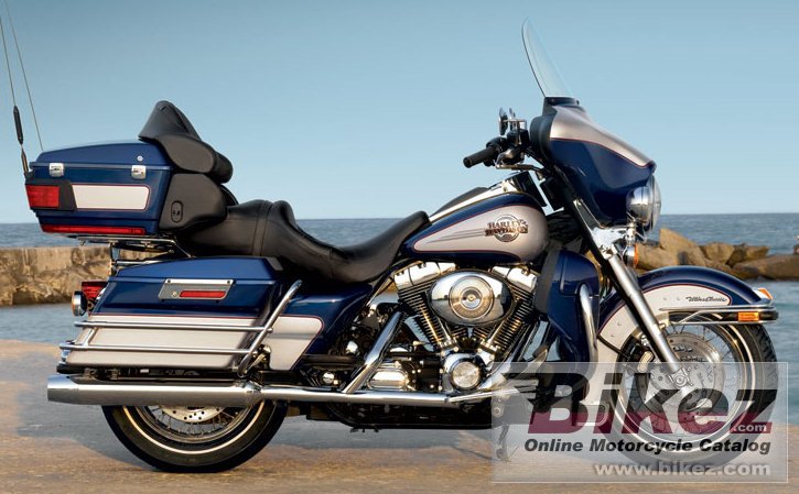 Big Harley-Davidson flhtcui ultra classic electra glide picture and wallpaper from Bikez.com